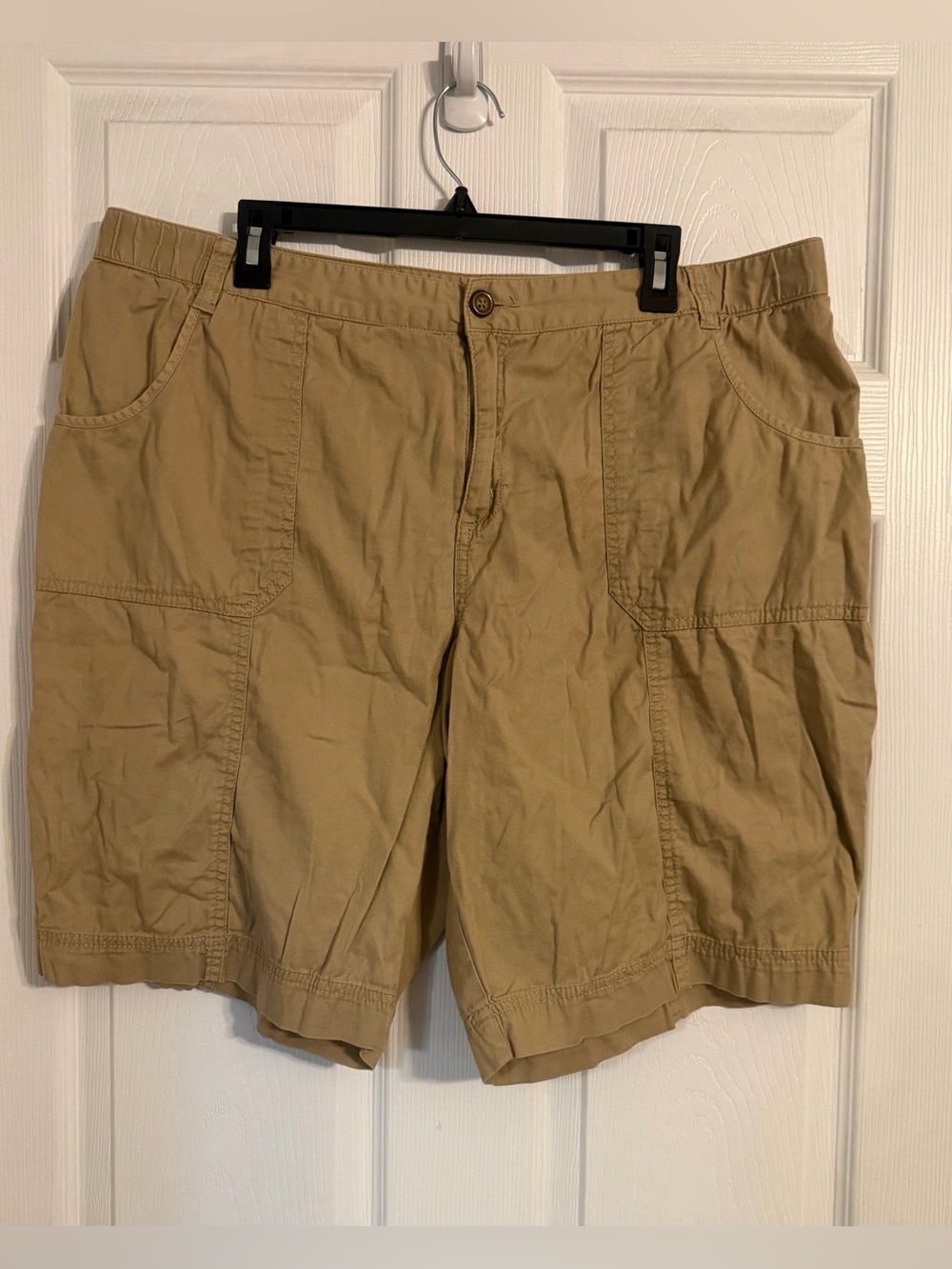 Merona Women’s 18w Khaki Shorts With 10 Inch Inseam